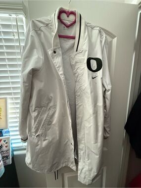 Oregon ducks football team issued coat